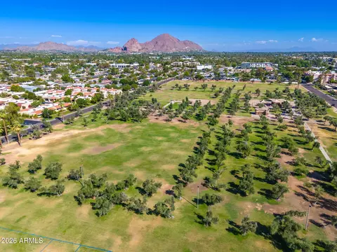 View/Area - 3002 E Glenrosa Ave, Phoenix, AZ 85016 photo 14 of 19