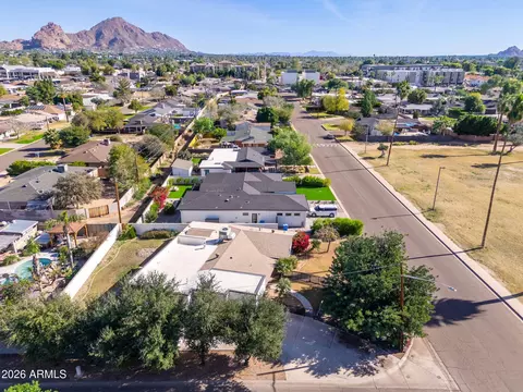 View/Area - 3002 E Glenrosa Ave, Phoenix, AZ 85016 photo 19 of 19