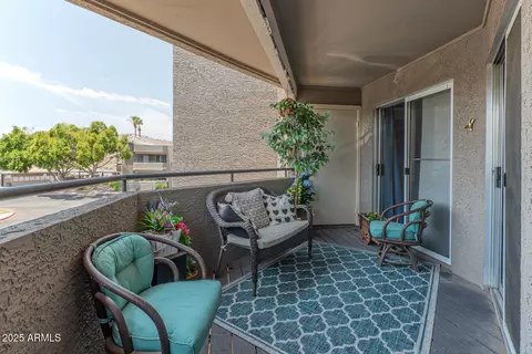Exterior - 1720 E Thunderbird Rd #2003, Phoenix, AZ 85022 photo 3 of 5