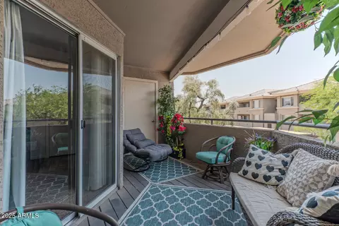 Exterior - 1720 E Thunderbird Rd #2003, Phoenix, AZ 85022 photo 2 of 5