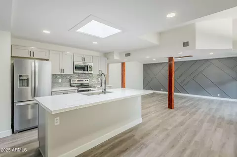 6826 E Monterey Way, Scottsdale, AZ 85251