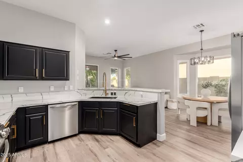 Kitchen - 670 E Betsy Ln, Gilbert, AZ 85296 photo 2 of 3