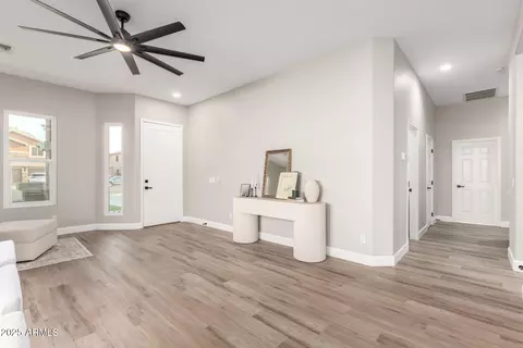 Entry Way - 670 E Betsy Ln, Gilbert, AZ 85296 photo 1 of 2