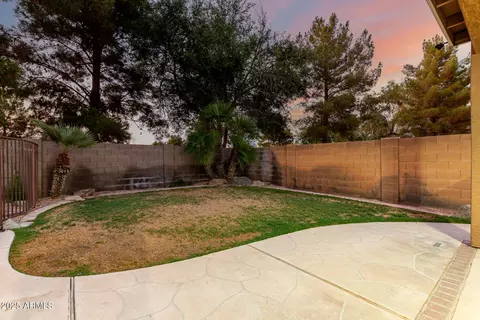 Exterior - 670 E Betsy Ln, Gilbert, AZ 85296 photo 12 of 22