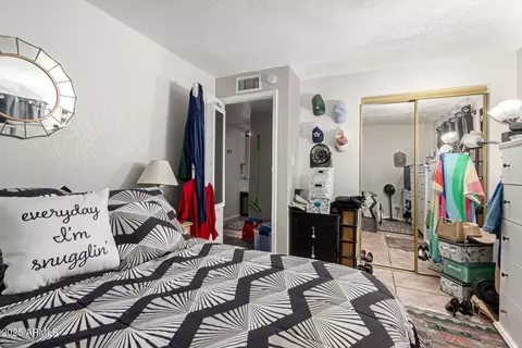 Bedroom - 1319 E Vista Ave, Phoenix, AZ 85020 photo 11 of 11