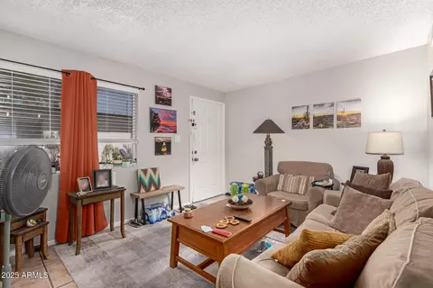 Living - 1319 E Vista Ave, Phoenix, AZ 85020 photo 7 of 8