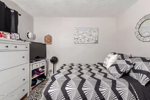 Bedroom - 1319 E Vista Ave, Phoenix, AZ 85020 photo 10 of 11