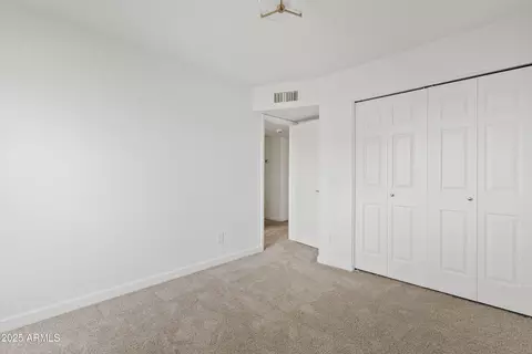 Bedroom - 550 E Appaloosa Rd, Gilbert, AZ 85296 photo 2 of 5