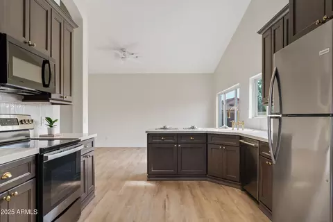 Kitchen - 550 E Appaloosa Rd, Gilbert, AZ 85296 photo 3 of 4