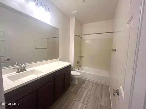 Bath - 3628 E Ficus Way, Gilbert, AZ 85298 photo 4 of 4