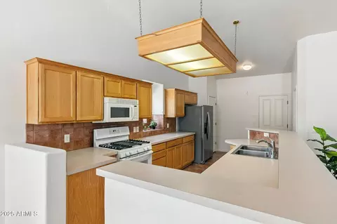 Kitchen - 3471 E Two Sisters Rd, Hereford, AZ 85615 photo 2 of 9
