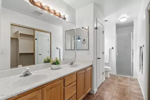 Bath - 3471 E Two Sisters Rd, Hereford, AZ 85615 photo 1 of 3