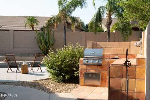 Exterior - 4508 E Paso Trl, Phoenix, AZ 85050 photo 4 of 7