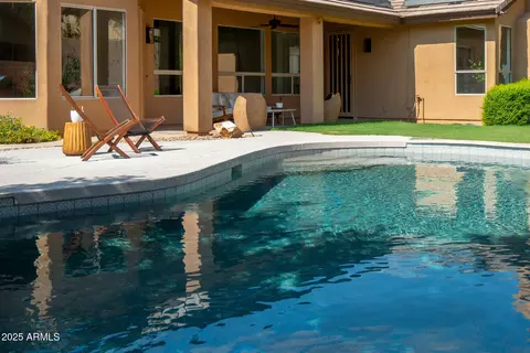 Exterior - 4508 E Paso Trl, Phoenix, AZ 85050 photo 6 of 7