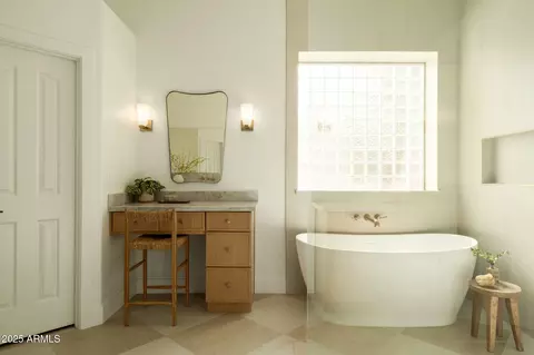 Bath - 4508 E Paso Trl, Phoenix, AZ 85050 photo 7 of 11