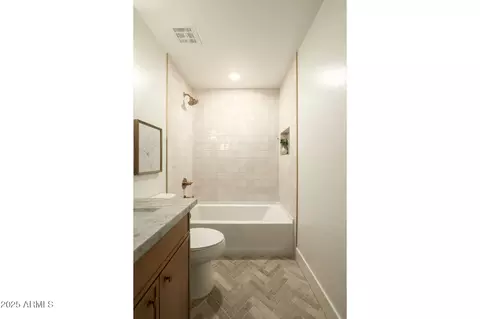 Bath - 4508 E Paso Trl, Phoenix, AZ 85050 photo 11 of 11