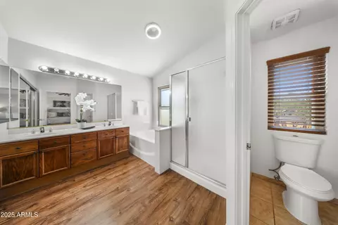 Bath - 10 N Cobblestone St, Gilbert, AZ 85234 photo 1 of 2
