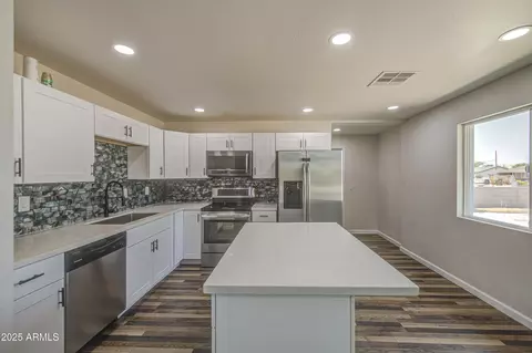 Kitchen - 8035 E 4th Ave, Mesa, AZ 85208 photo 1 of 6