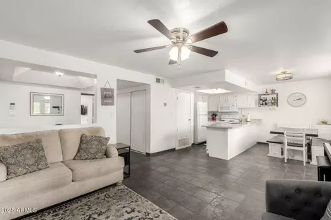 18811 N 19th Ave #2017, Phoenix, AZ 85027