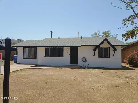 919 W Piedmont Rd, Phoenix, AZ 85041