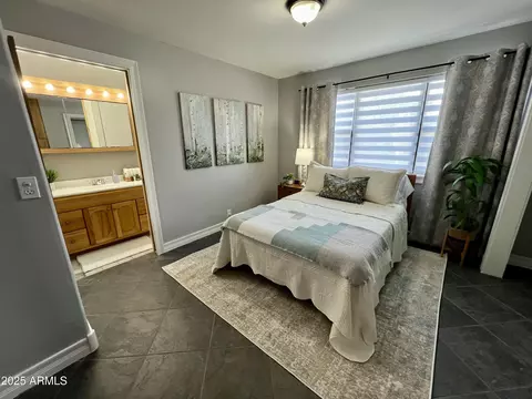 Bedroom - 3217 E Flower St, Phoenix, AZ 85018 photo 3 of 4