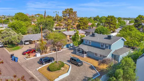 View/Area - 3217 E Flower St, Phoenix, AZ 85018 photo 1 of 5