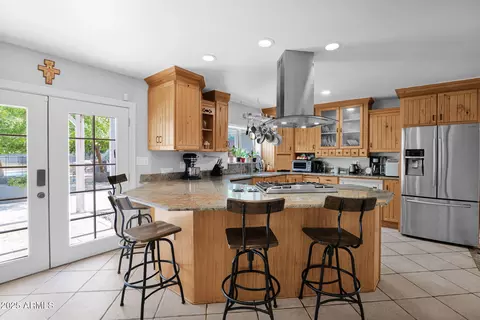 Kitchen - 3217 E Flower St, Phoenix, AZ 85018 photo 3 of 5
