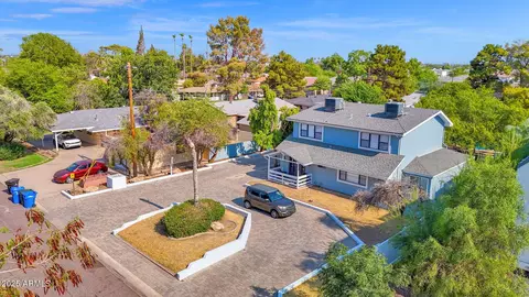 View/Area - 3217 E Flower St, Phoenix, AZ 85018 photo 2 of 5