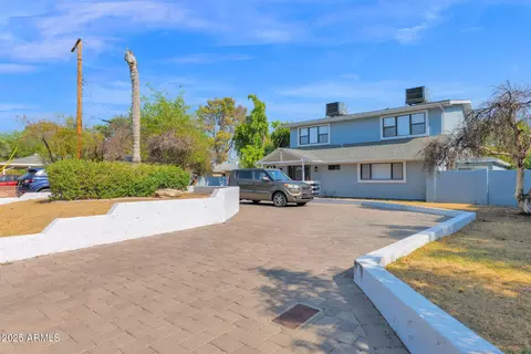 Other - 3217 E Flower St, Phoenix, AZ 85018 photo 4 of 17