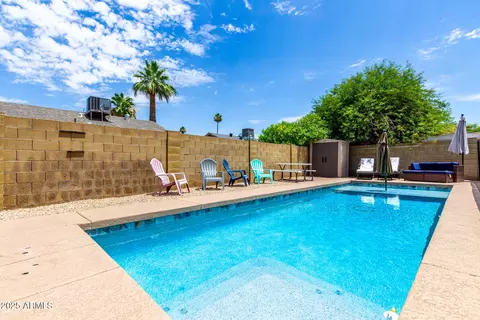 Exterior - 2706 E Corrine Dr, Phoenix, AZ 85032 photo 1 of 3