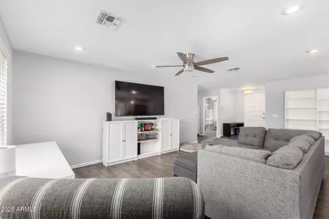 Living - 2706 E Corrine Dr, Phoenix, AZ 85032 photo 1 of 1
