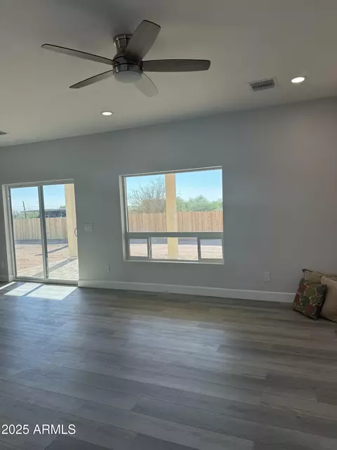 4294 N Wolverine Pass Rd, Apache Junction, AZ 85119 photo 5
