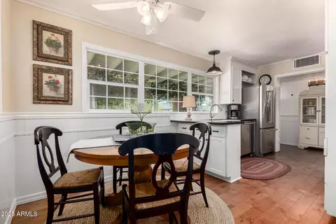 Dining - 1626 W State Ave, Phoenix, AZ 85021 photo 2 of 2
