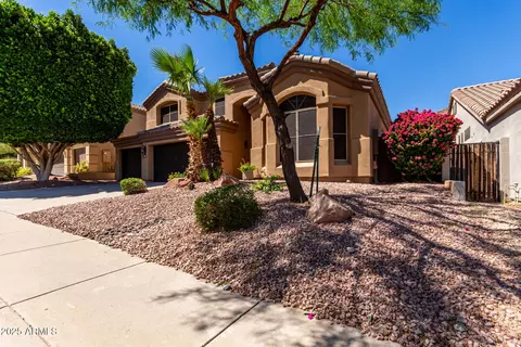 408 E Silverwood Dr, Phoenix, AZ 85048 photo 3