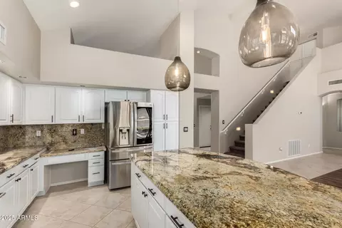 408 E Silverwood Dr, Phoenix, AZ 85048 photo 8