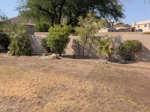 Exterior - 1548 Estrid Ave, Phoenix, AZ 85022 photo 6 of 13