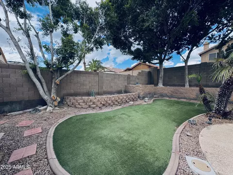 Exterior - 1018 E Hiddenview Dr, Phoenix, AZ 85048 photo 4 of 4