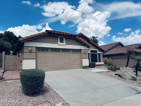 Exterior - 1018 E Hiddenview Dr, Phoenix, AZ 85048 photo 2 of 4