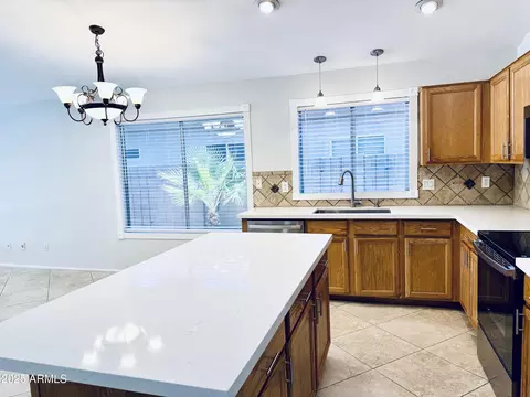Kitchen - 1018 E Hiddenview Dr, Phoenix, AZ 85048 photo 2 of 3