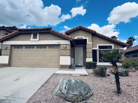 1018 E Hiddenview Dr, Phoenix, AZ 85048
