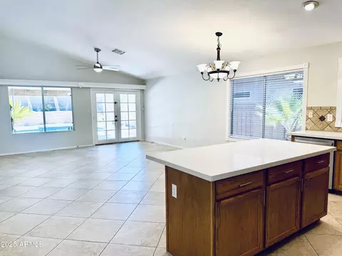 Living - 1018 E Hiddenview Dr, Phoenix, AZ 85048 photo 4 of 6