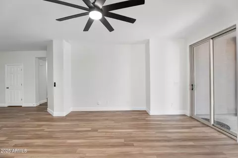 Living - 874 E Doral Ct, Gilbert, AZ 85297 photo 3 of 4
