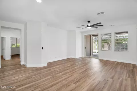 Living - 874 E Doral Ct, Gilbert, AZ 85297 photo 2 of 4