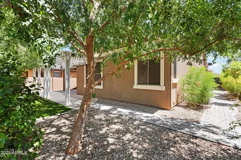 Exterior - 874 E Doral Ct, Gilbert, AZ 85297 photo 5 of 8