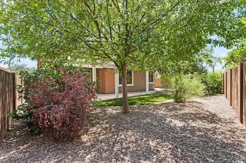 Exterior - 874 E Doral Ct, Gilbert, AZ 85297 photo 4 of 8