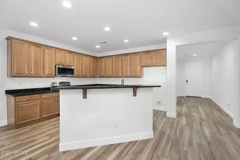 Entry Way - 874 E Doral Ct, Gilbert, AZ 85297 photo 2 of 2