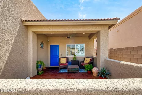 701 S Meadowood Ln, Sierra Vista, AZ 85635