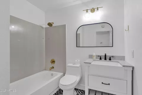 Bath - 3122 E Leonora St, Mesa, AZ 85213 photo 1 of 5