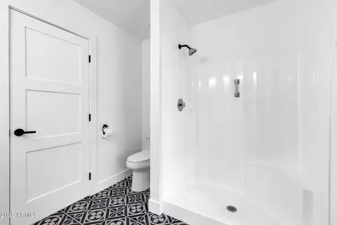 Bath - 3122 E Leonora St, Mesa, AZ 85213 photo 5 of 5