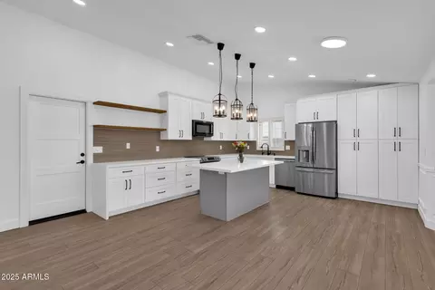 Kitchen - 3122 E Leonora St, Mesa, AZ 85213 photo 1 of 4